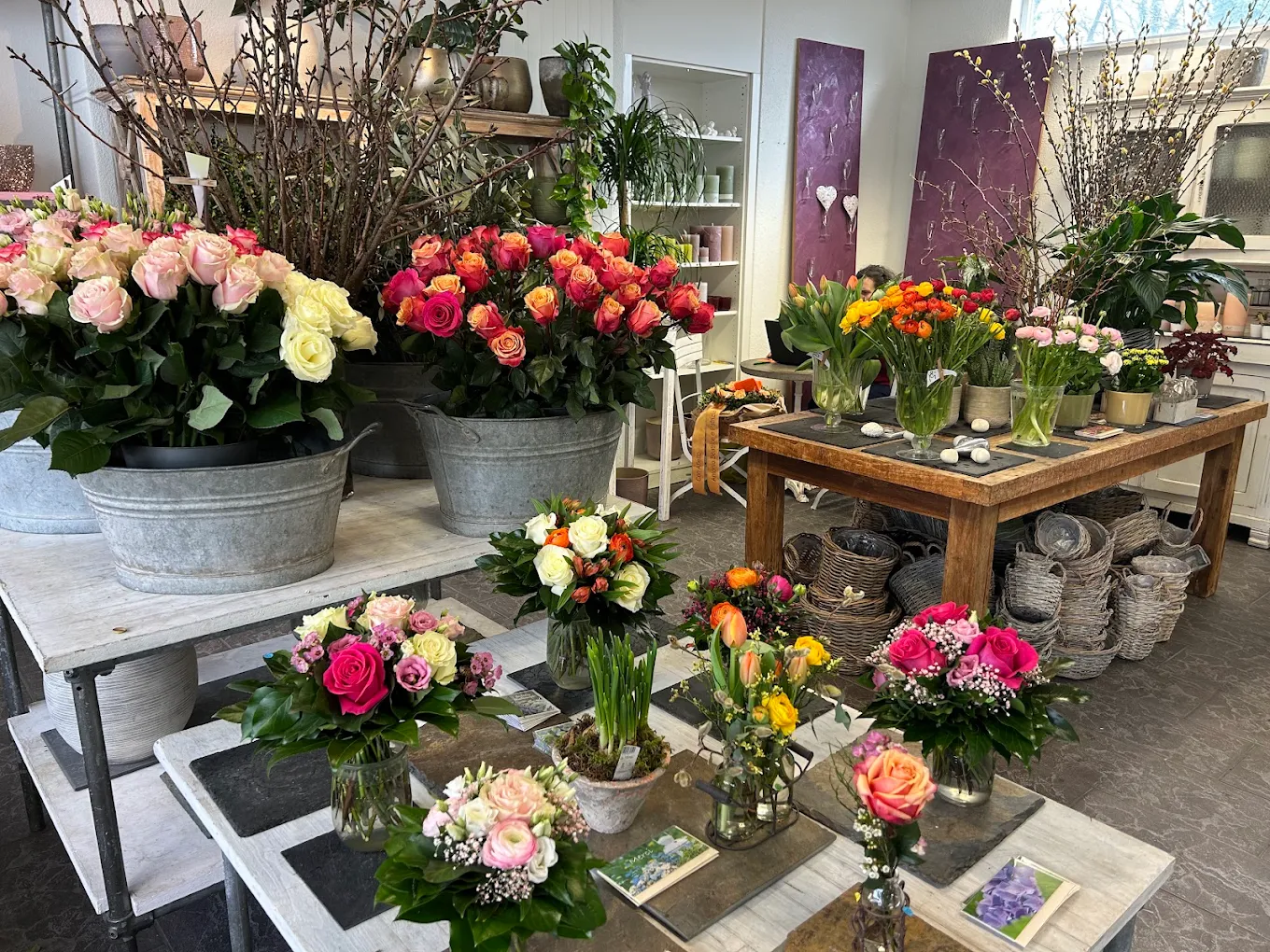 Quadriga Flora GmbH, Florist 6045 Meggen